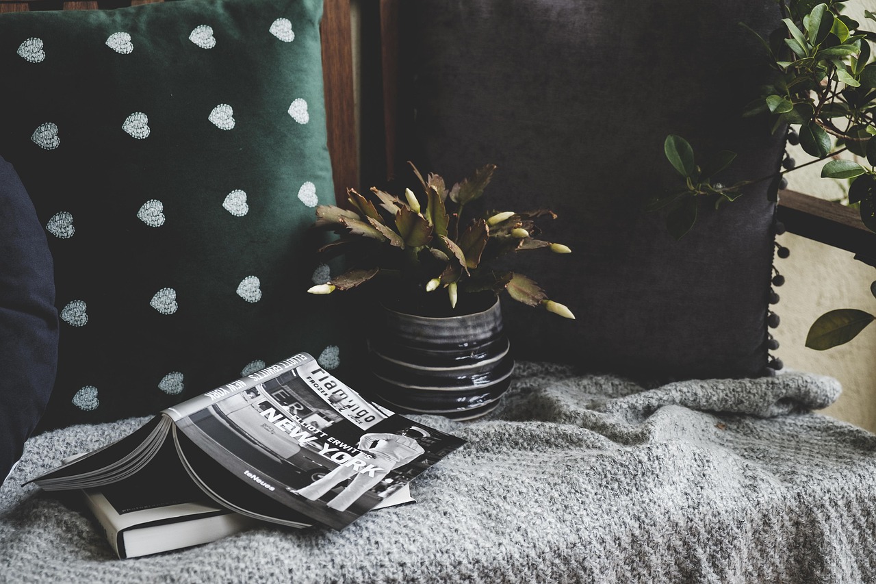 Embrace Nostalgia with Vintage Home Decor Products
