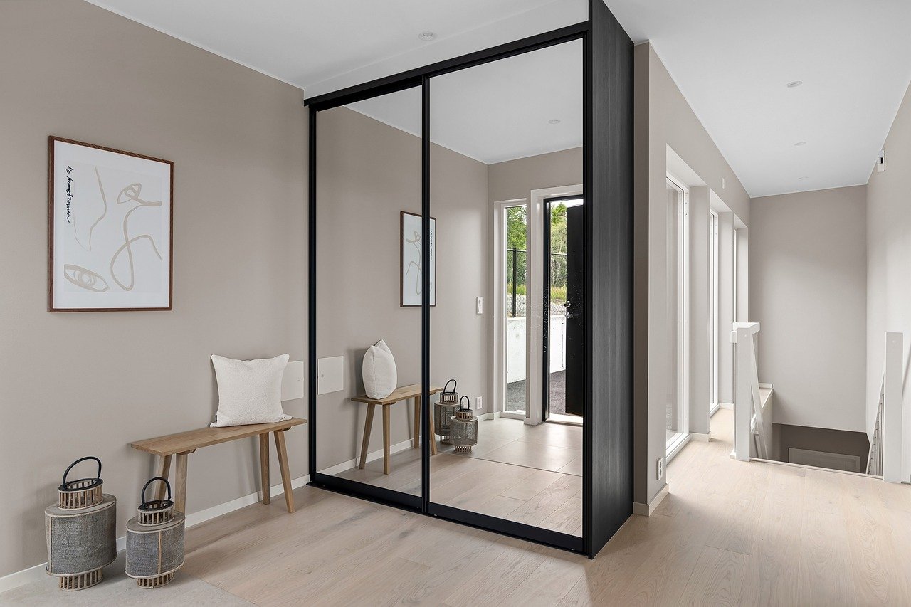 Achieving a Modern Look with Home Decor Products